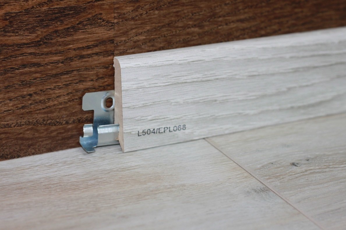 Плинтус Egger L504