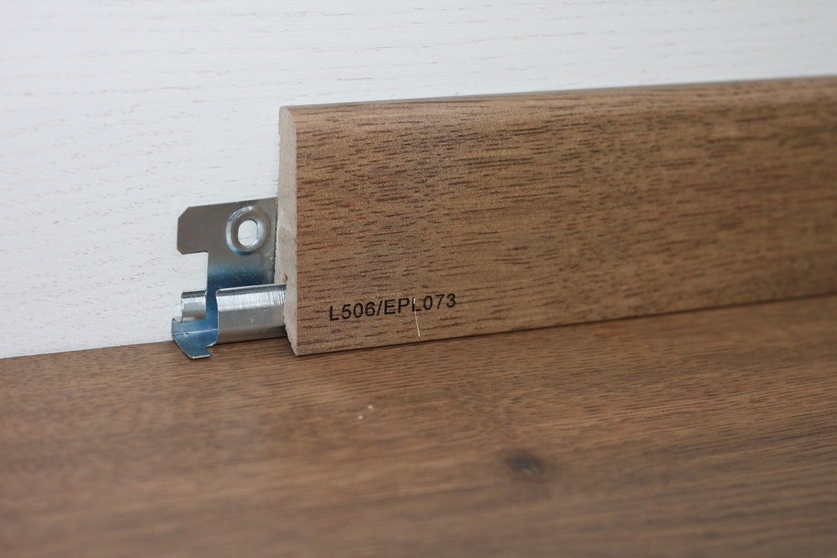 Плинтус Egger L506