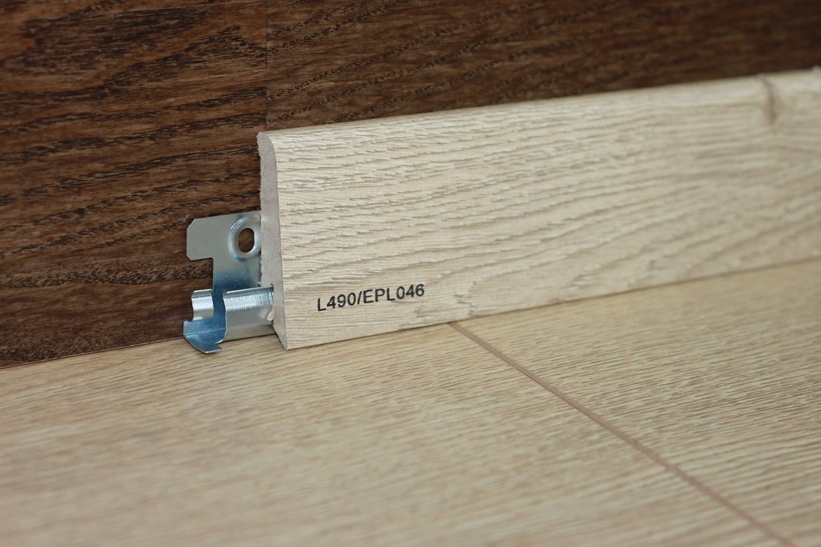 Плинтус Egger L490