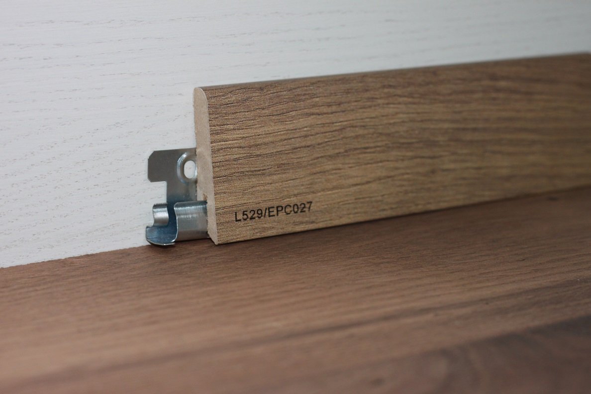Плинтус Egger L529